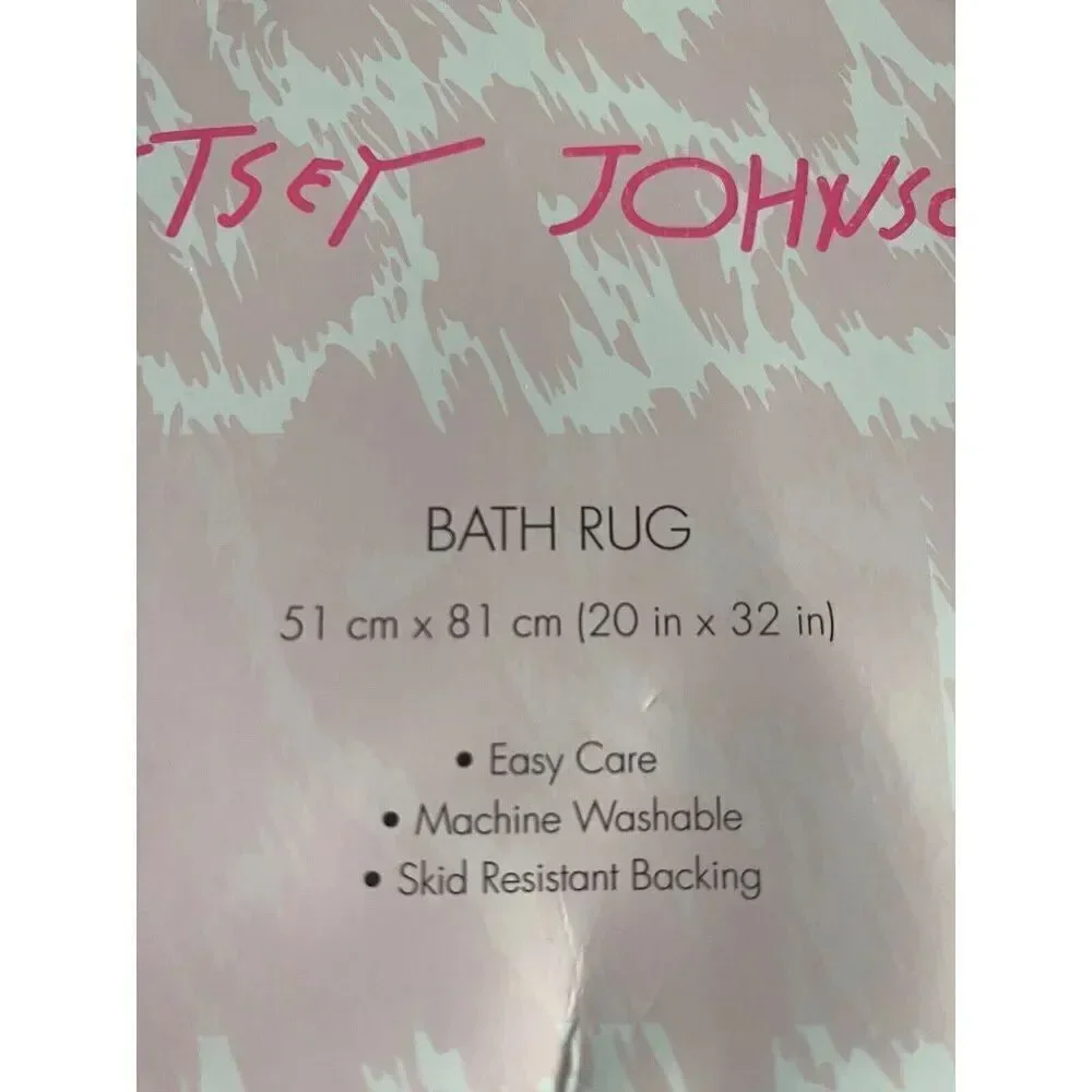 BETSEY JOHNSON Gingerbread Christmas‎ NOVELTY BATH MAT Non Slip 20” X 30” NEW